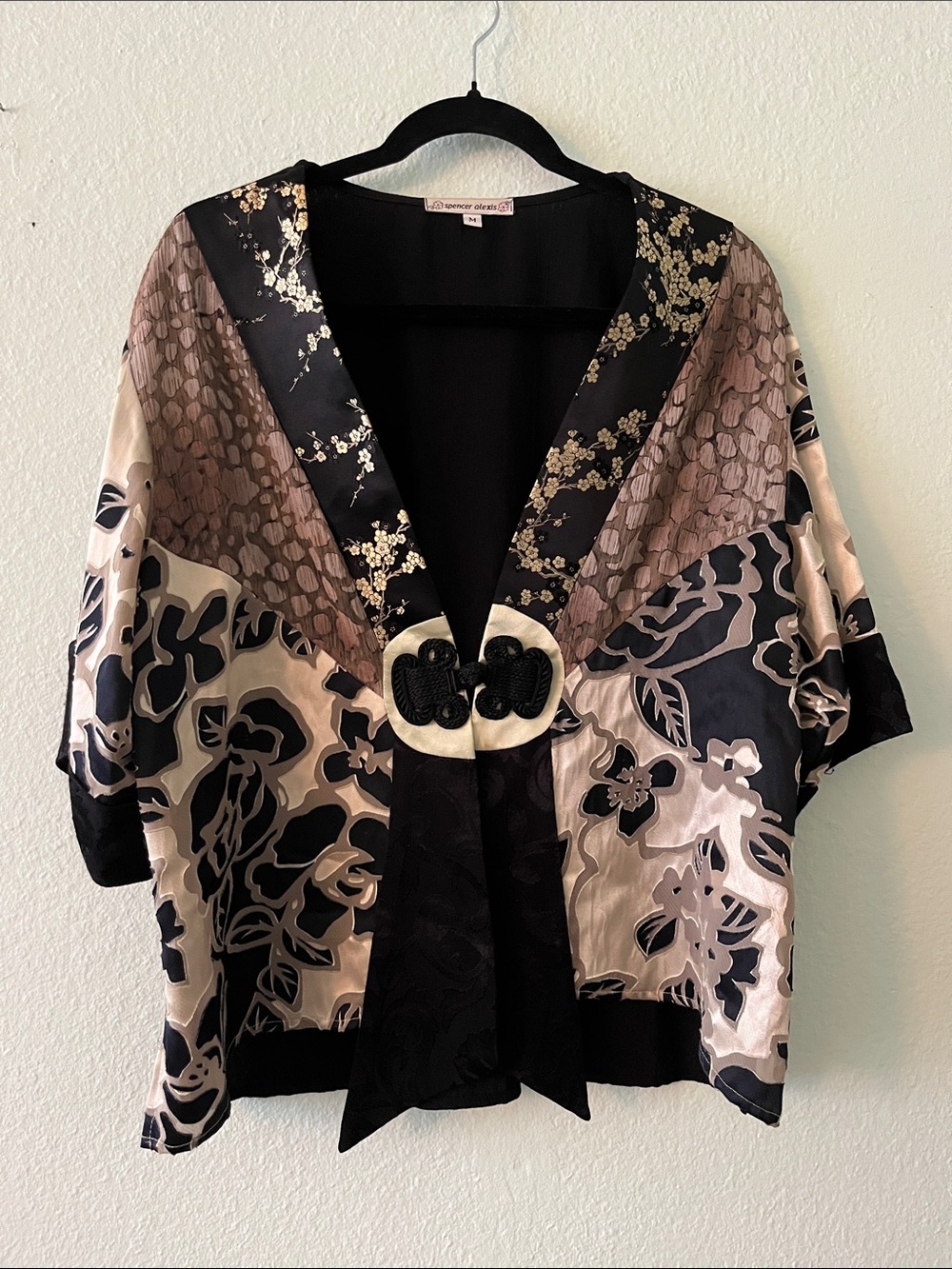 Spencer Alexis Abstract Floral Satin Kimono Jacket in Black & Cream